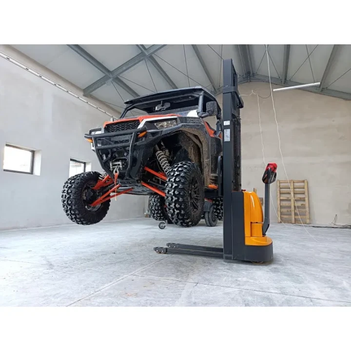 elektryczny-wozek-masztowy-paletowy-q20e35-udzwig-2000-kg-podnoszenie-3500-mm (1).webp